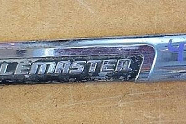 Chevrolet Stylemaster -48 huvemblem