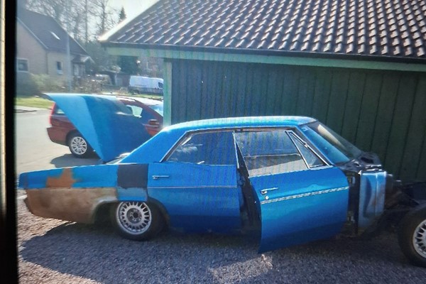 Chevrolet Impala 4d ht