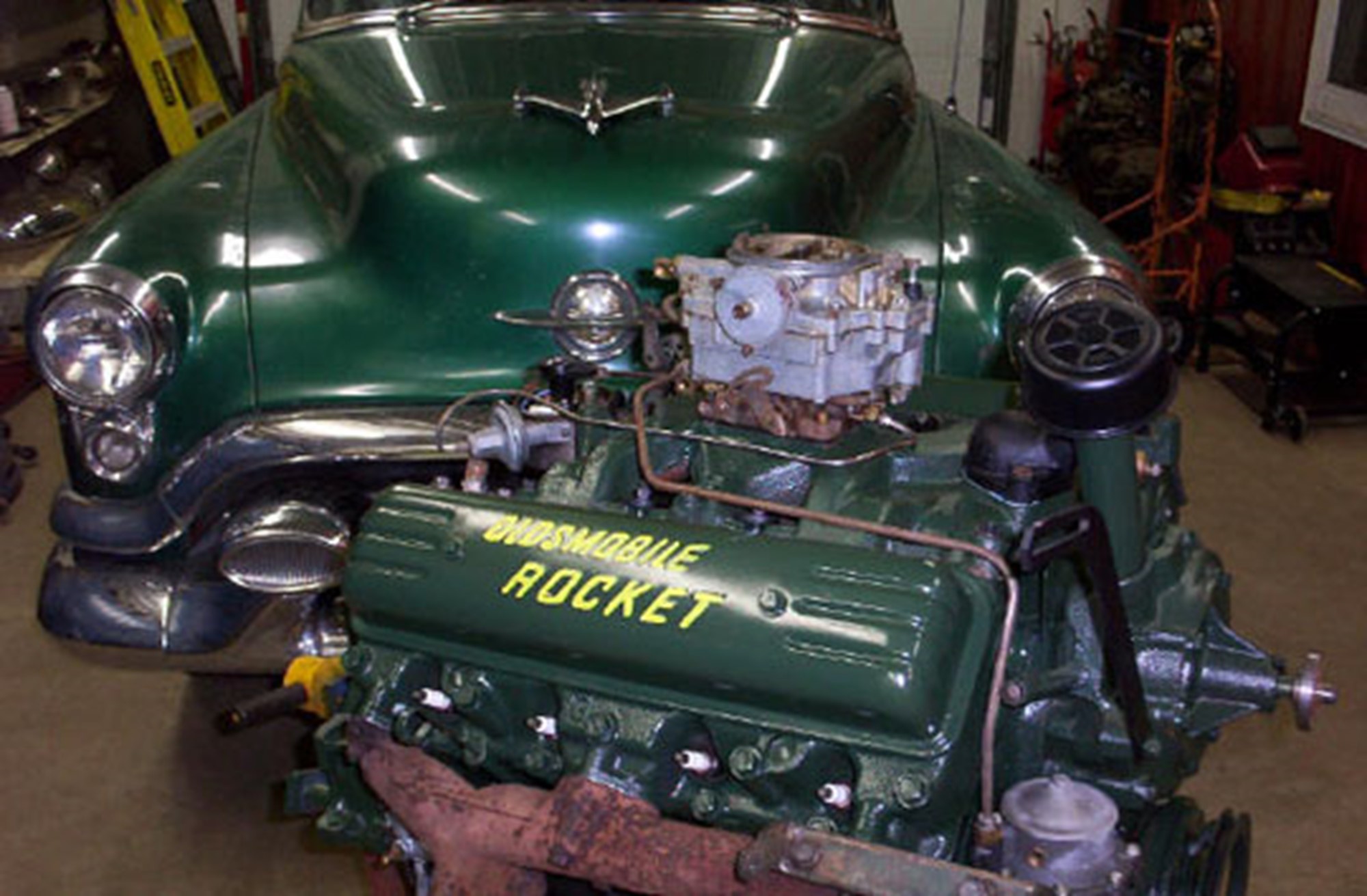 Motorn som fick en egen låt 1951. Oldsmobile Rocket 88 Egentligen heter motorn bara Rocket men har fått smeknamnet Rocket 88 efter bilmodellen.