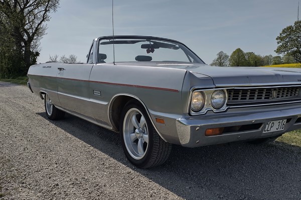 Plymouth Sport Fury