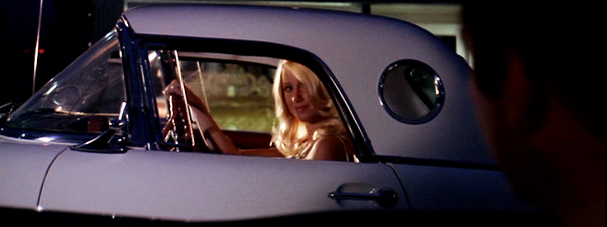 Hey I got a dedication here that´s for a friend of the old Wolfman, and he wants me to play the next song for a blond young lady in a white Thunderbird.