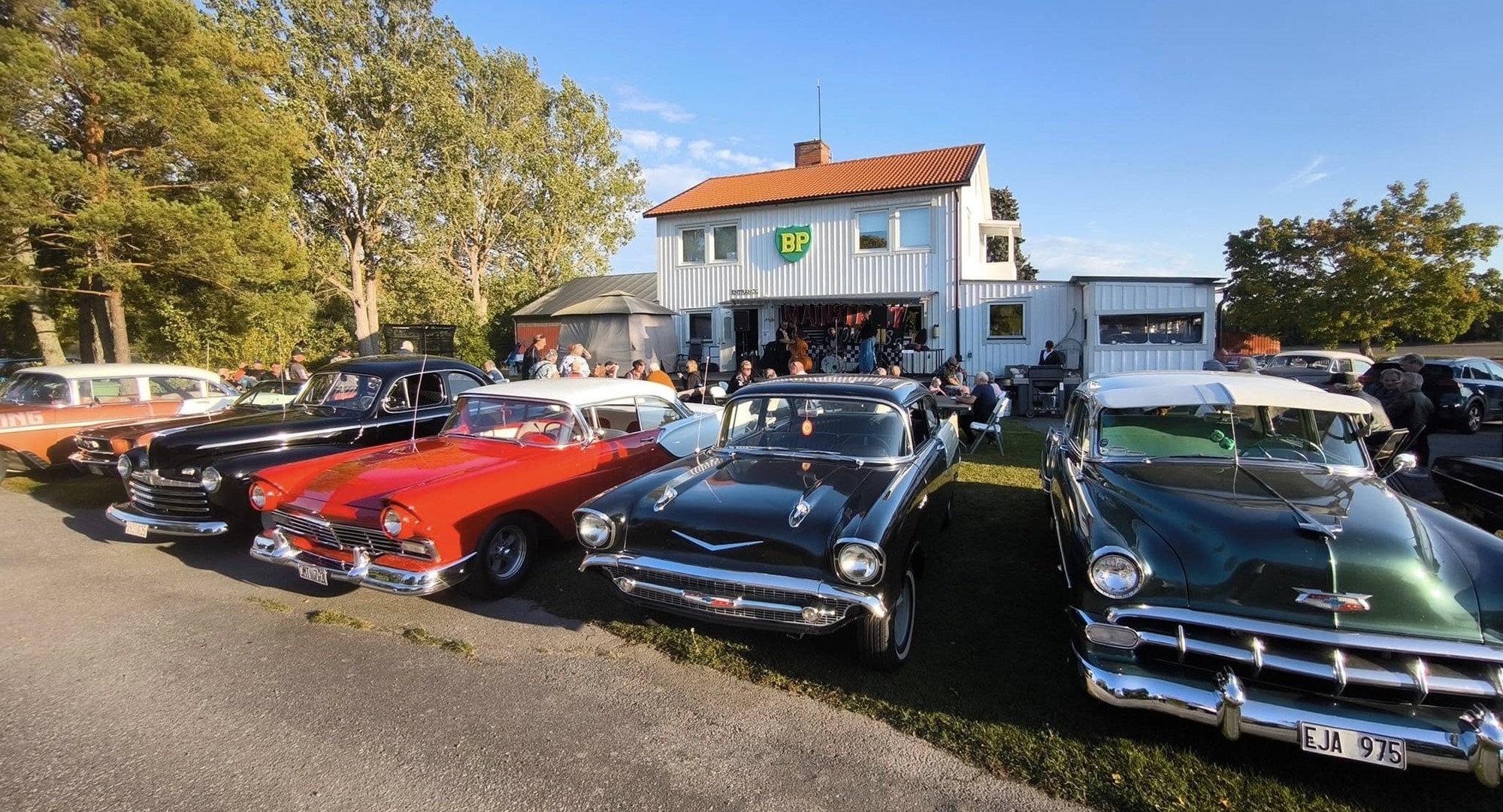 Det här är inte en ovanlig vy hemma hos denna familj sommartid