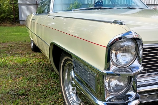 Cadillac DeVille